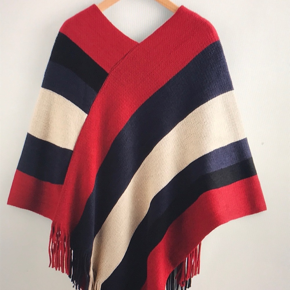 Wide fringe cloak top